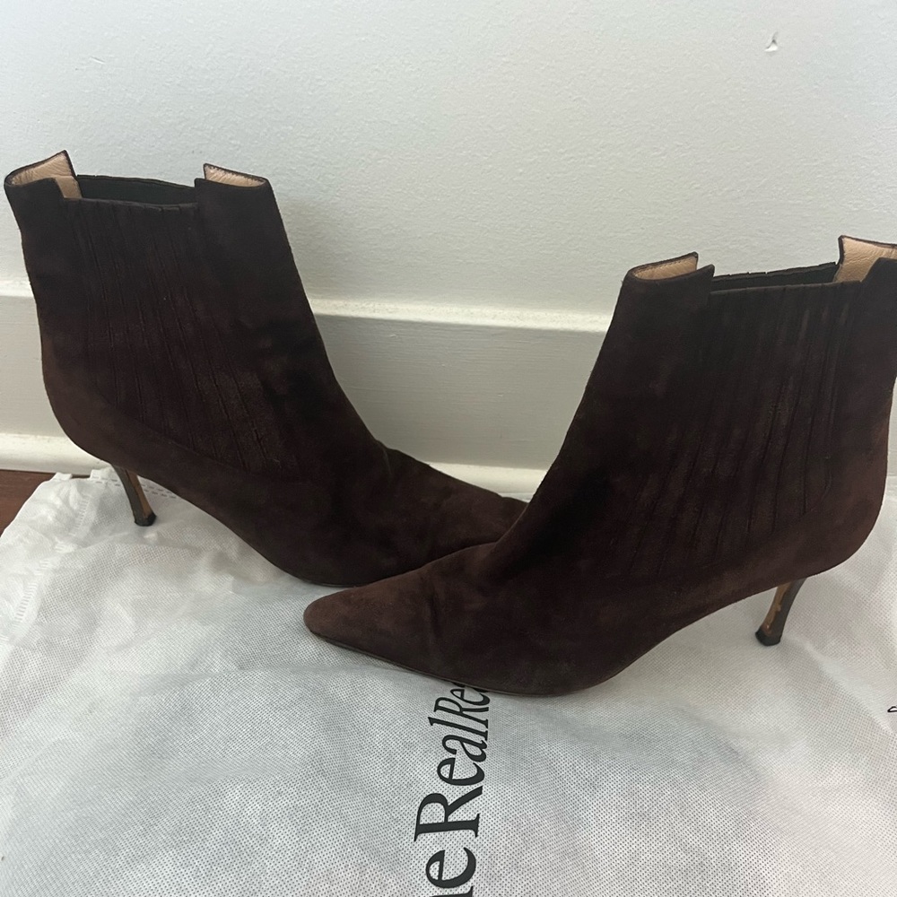 Manolo Blahnik heeled suede ankle Chelsea boots
